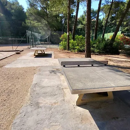 T2 Renove Avec Parking, Wi-fi, Clim Mobile, A 400m Plages/commerces - Piscine/tennis/promenades - Fr-1-316-338 * Six-Fours-les-Plages