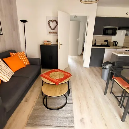 T2 Renove Avec Parking, Wi-fi, Clim Mobile, A 400m Plages/commerces - Piscine/tennis/promenades - Fr-1-316-338